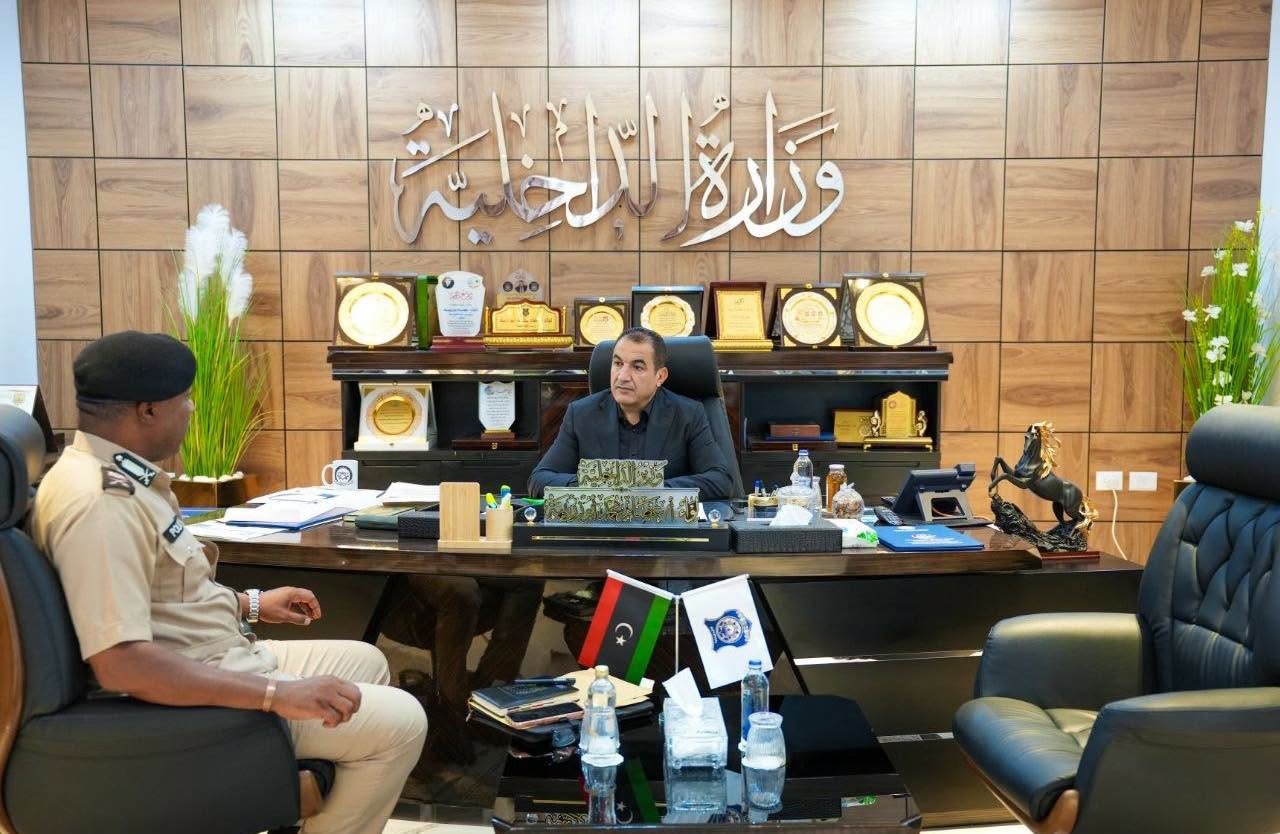 أبوزريبة يتابع مع ديوان الجنوبية تنفيذ مخرجات زيارته الميدانية