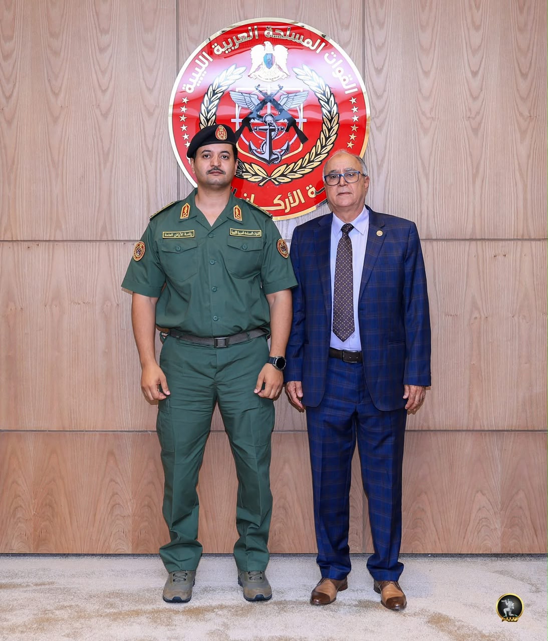 رئيس الأركان العامة للقوات المسلحة الفريق أول ركن خالد حفتر يستقبل رئيس مجلس النواب في مقر الرئاسة بالرجمة ويبحثان المستجدات المحلية