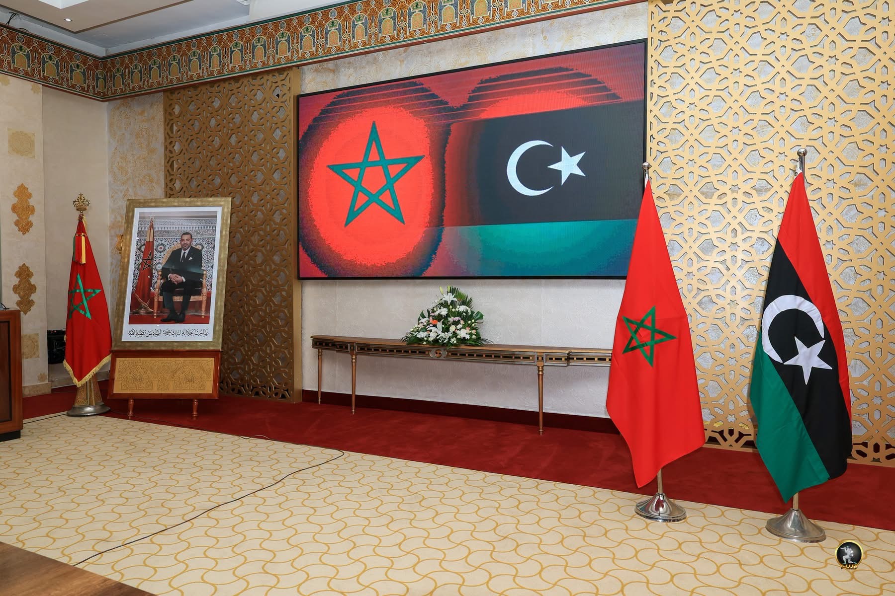 رئيس الأركان العامة للقوات المسلحة الفريق أول ركن خالد حفتر يلتقي المفتش العام للقوات المسلحة الملكية المغربية