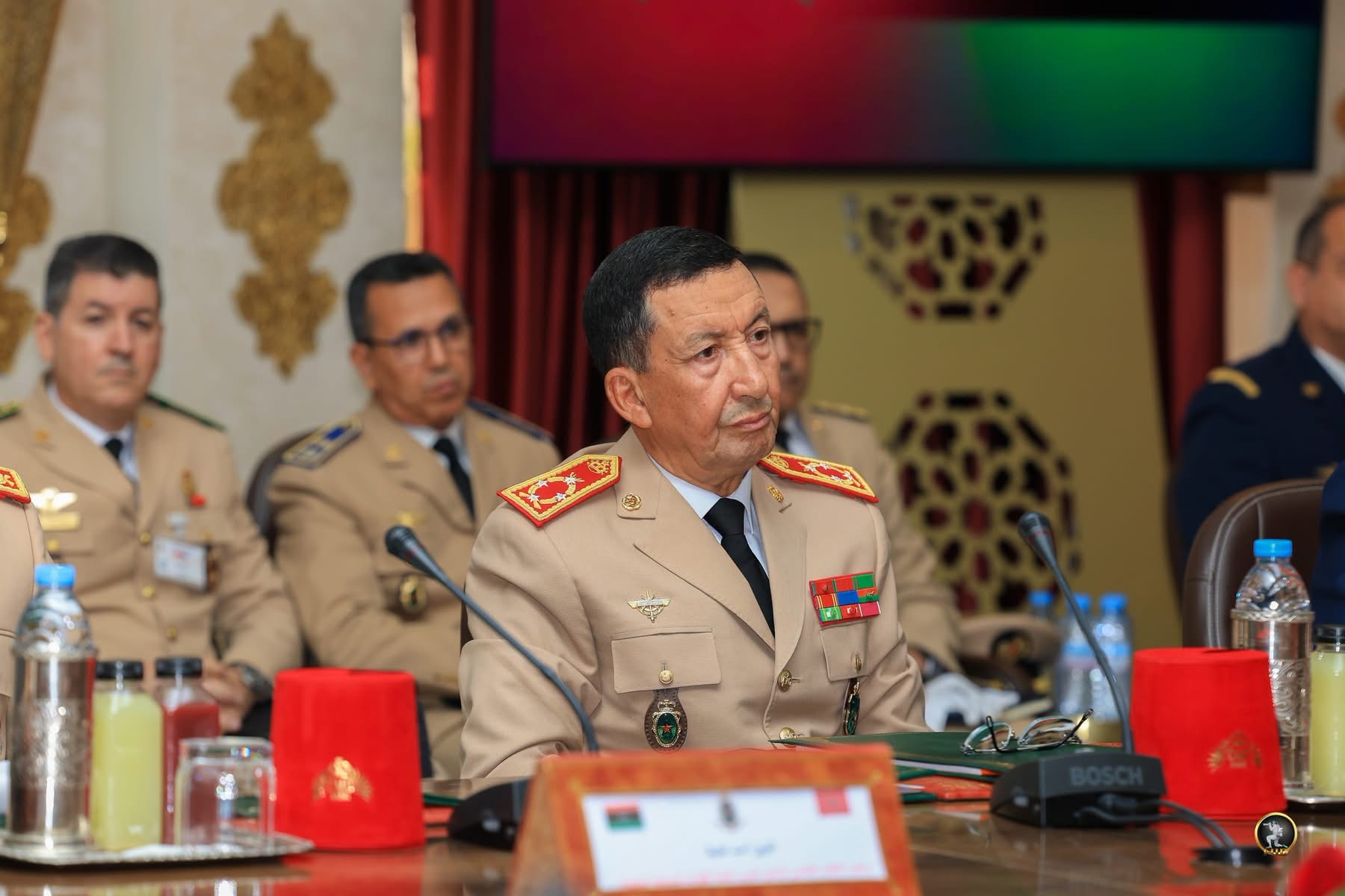 رئيس الأركان العامة للقوات المسلحة الفريق أول ركن خالد حفتر يلتقي المفتش العام للقوات المسلحة الملكية المغربية
