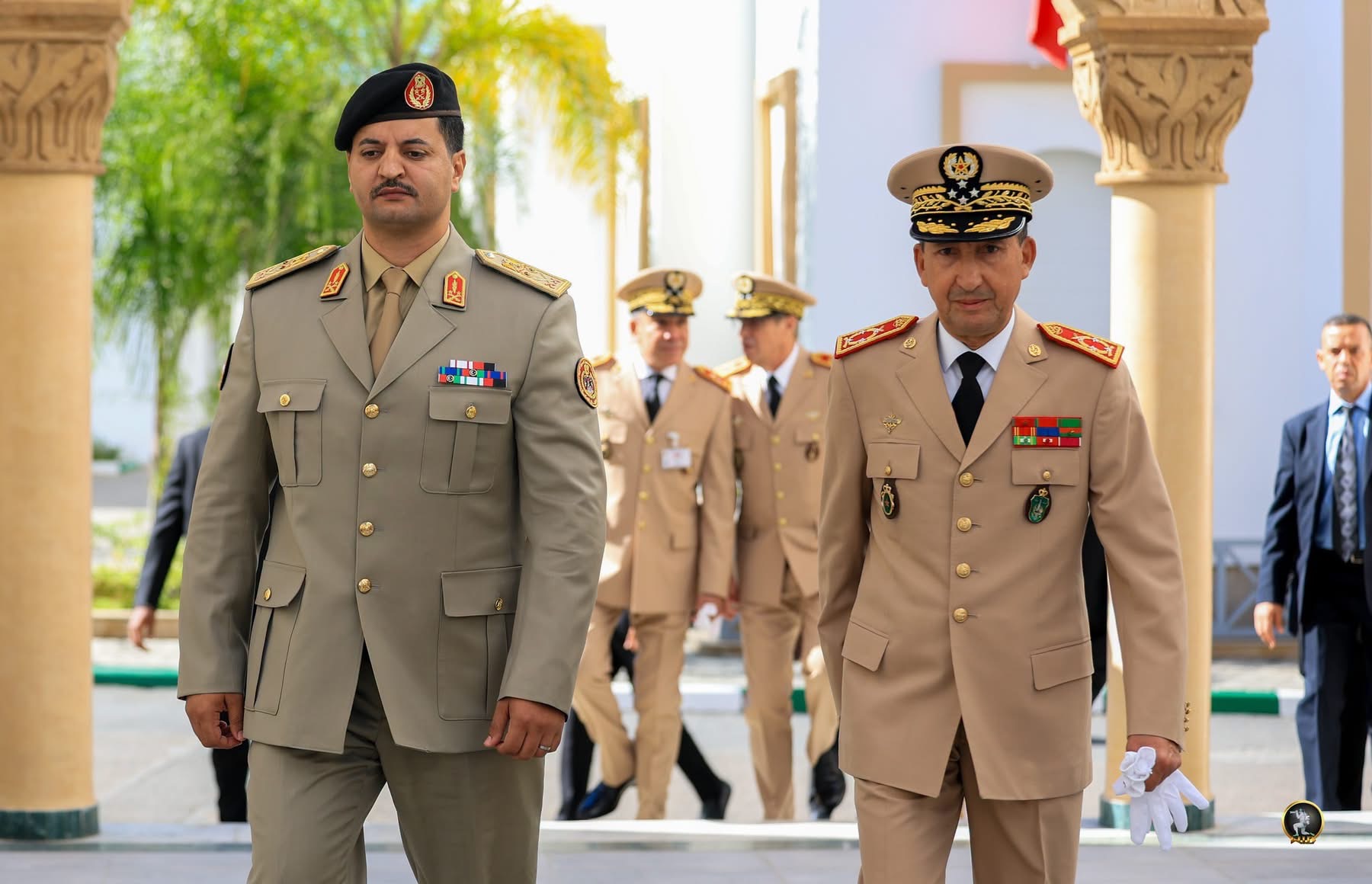 رئيس الأركان العامة للقوات المسلحة الفريق أول ركن خالد حفتر يلتقي المفتش العام للقوات المسلحة الملكية المغربية