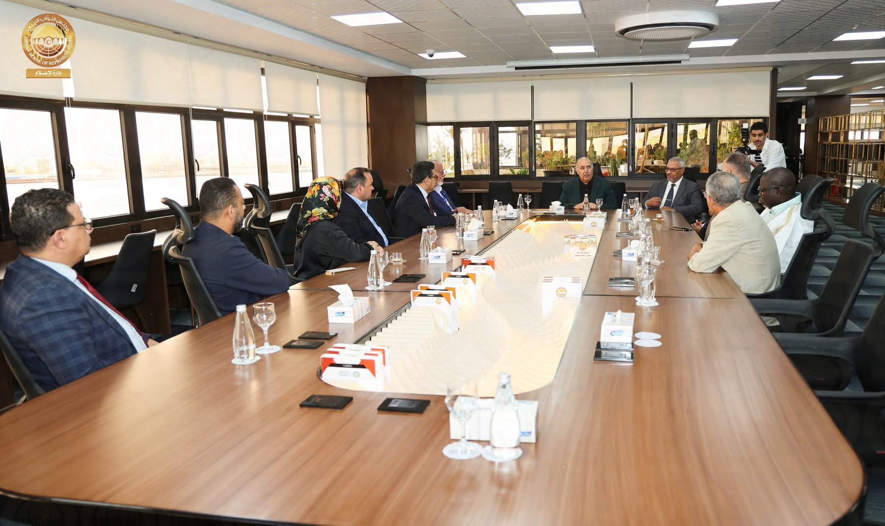 الاتحاد العام للأدباء والكتاب العرب يكرّم رئيس ديوان مجلس النواب عبدالله المصري الفضيل