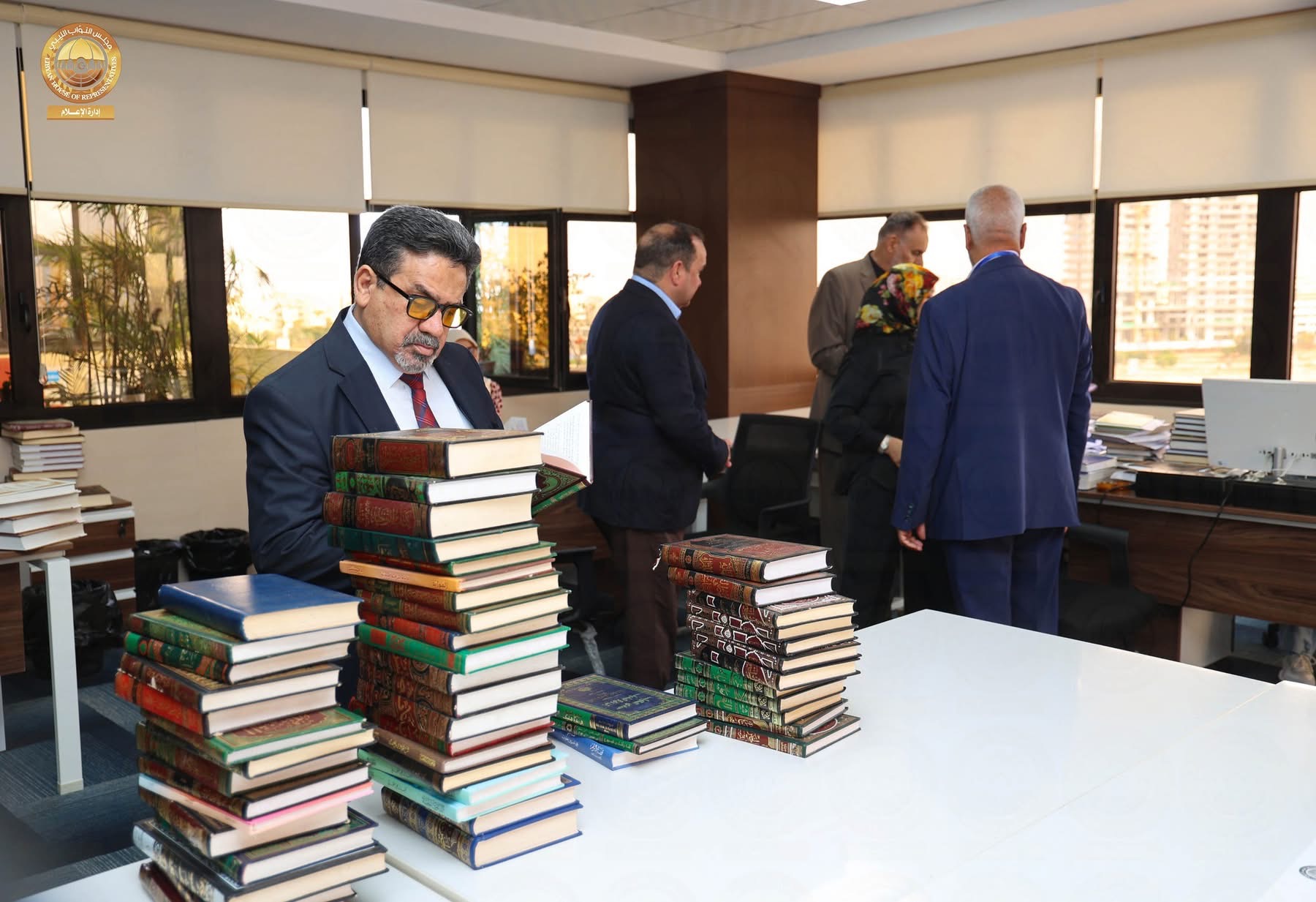 الاتحاد العام للأدباء والكتاب العرب يكرّم رئيس ديوان مجلس النواب عبدالله المصري الفضيل