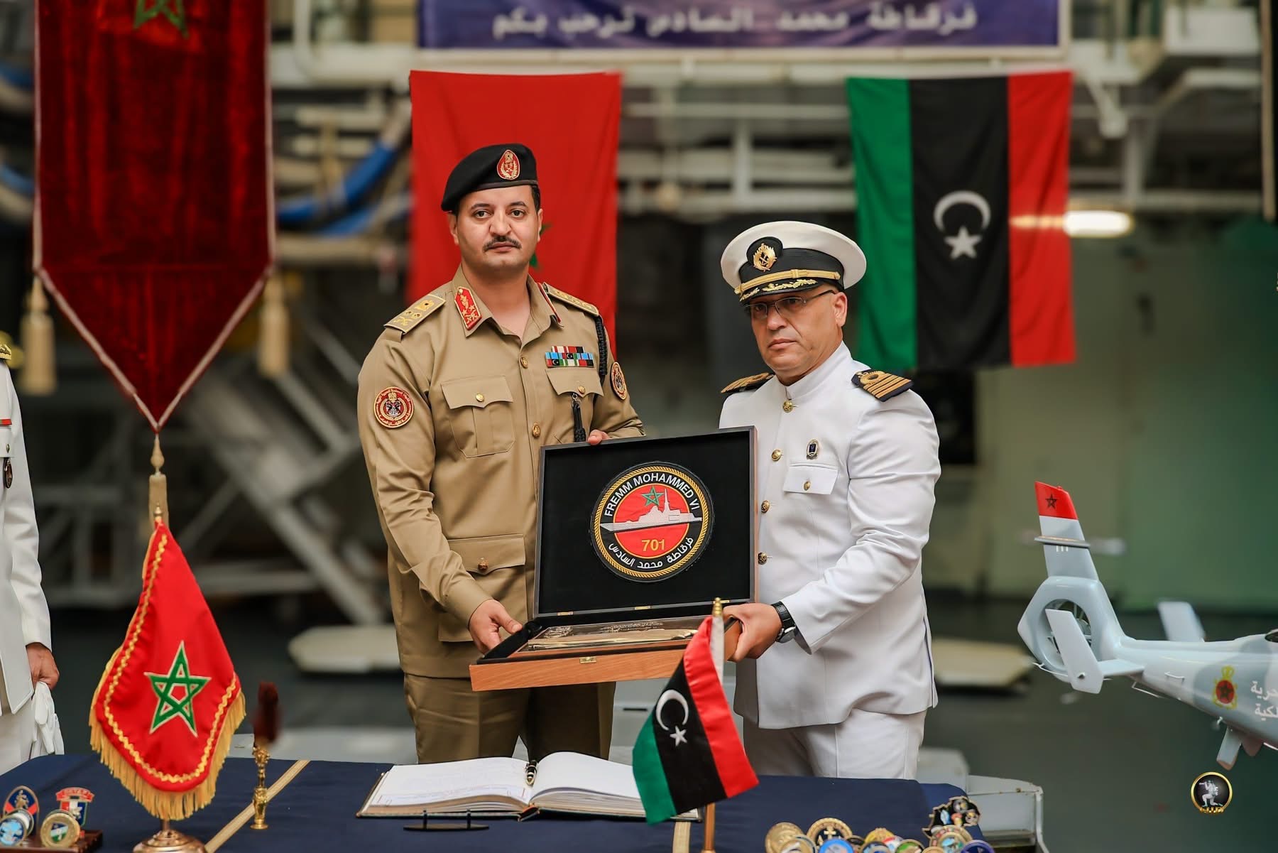 رئيس الأركان العامة للقوات المسلحة الفريق أول ركن خالد حفتر يزور المدرسة الملكية للقوات البحرية