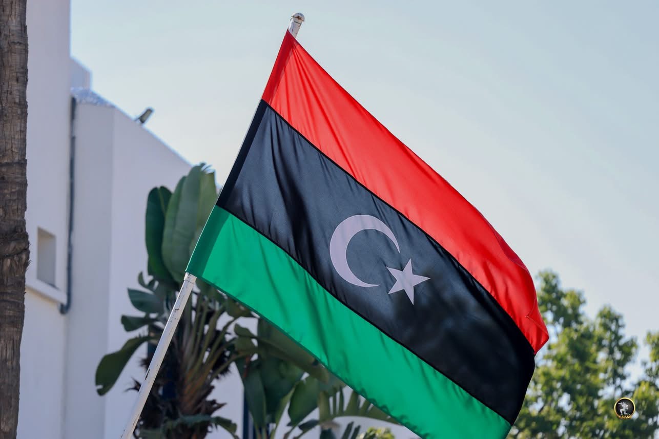 رئيس الأركان العامة للقوات المسلحة الفريق أول ركن خالد حفتر يزور المدرسة الملكية للقوات البحرية
