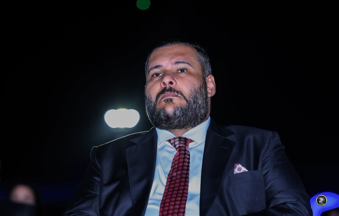رئيس الأركان العامة للقوات المسلحة  الفريق أول ركن خالد حفتر يشارك في إطلاق مجموعة أوزون للاتصالات والتقنية بمدينة بنغازي