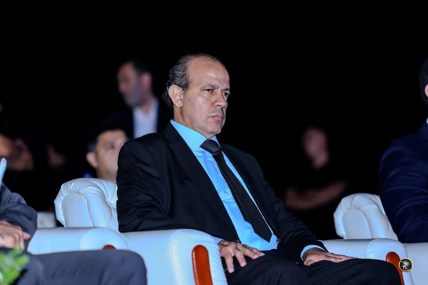 رئيس الأركان العامة للقوات المسلحة  الفريق أول ركن خالد حفتر يشارك في إطلاق مجموعة أوزون للاتصالات والتقنية بمدينة بنغازي
