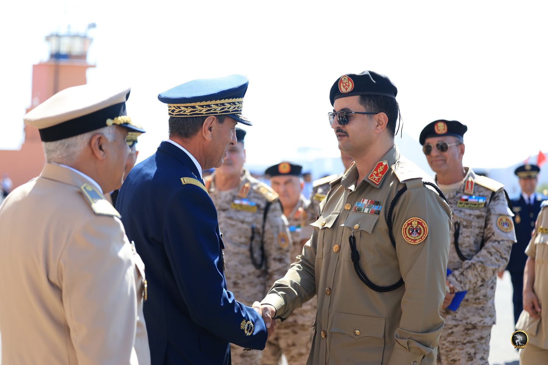 رئيس الأركان العامة للقوات المسلحة الفريق أول ركن خالد حفتر يزور القاعدة الجوية بمراكش