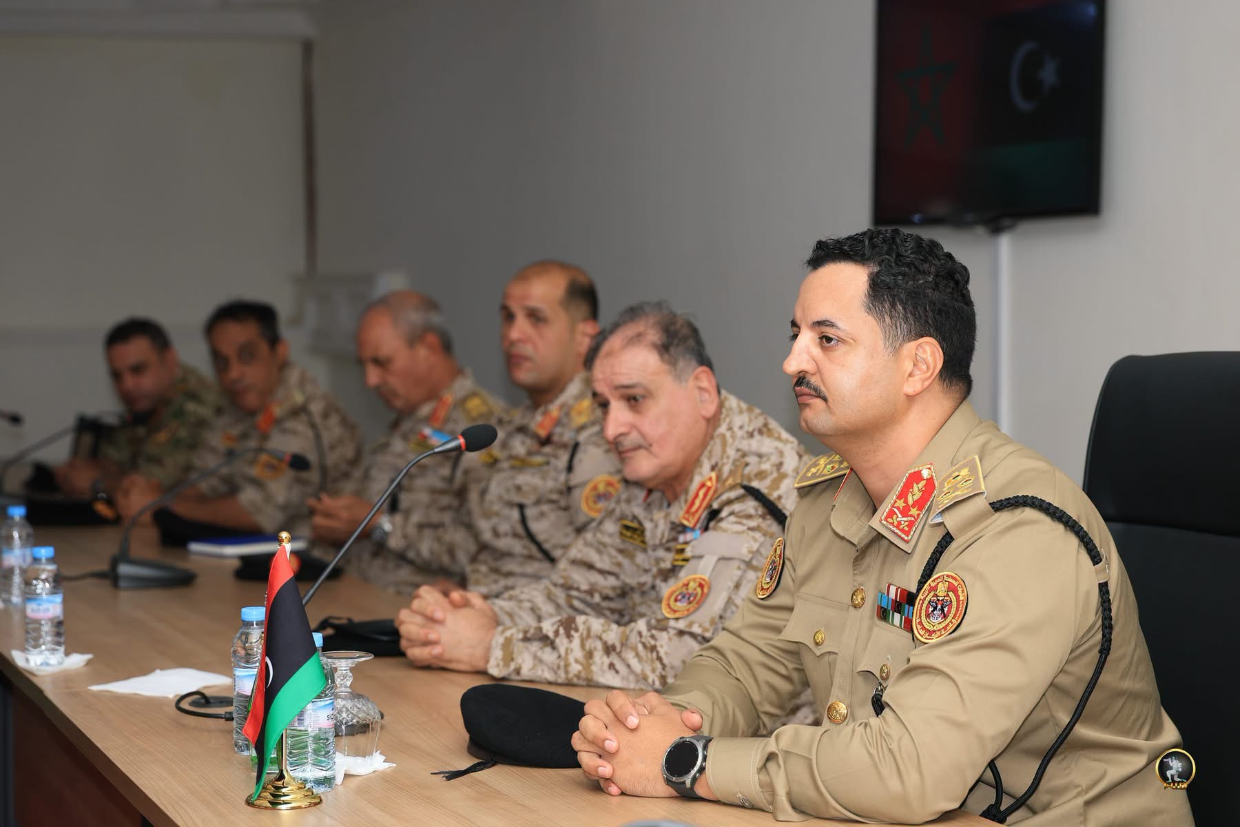 رئيس الأركان العامة للقوات المسلحة الفريق أول ركن خالد حفتر يزور القاعدة الجوية بمراكش