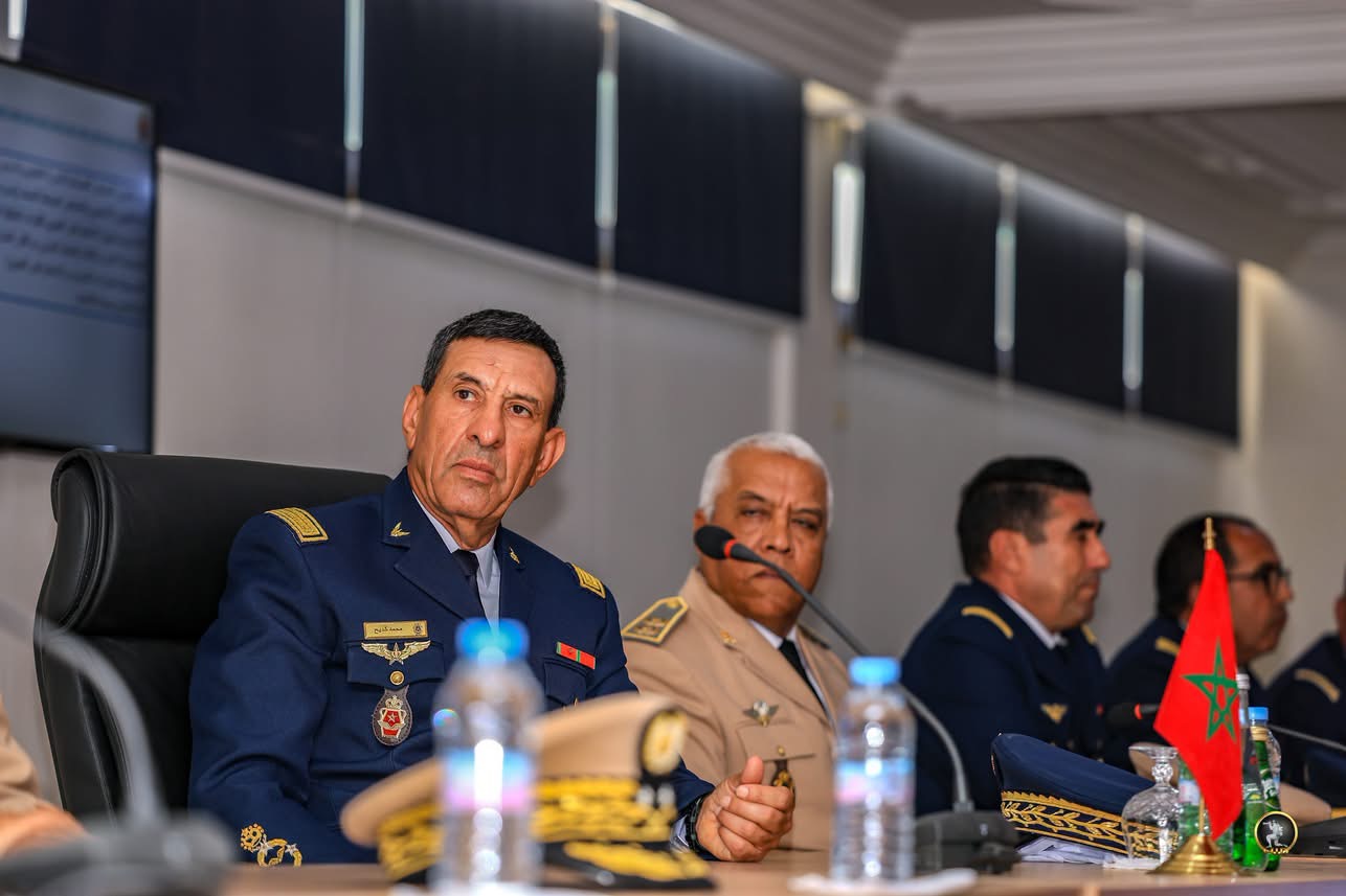 رئيس الأركان العامة للقوات المسلحة الفريق أول ركن خالد حفتر يزور القاعدة الجوية بمراكش