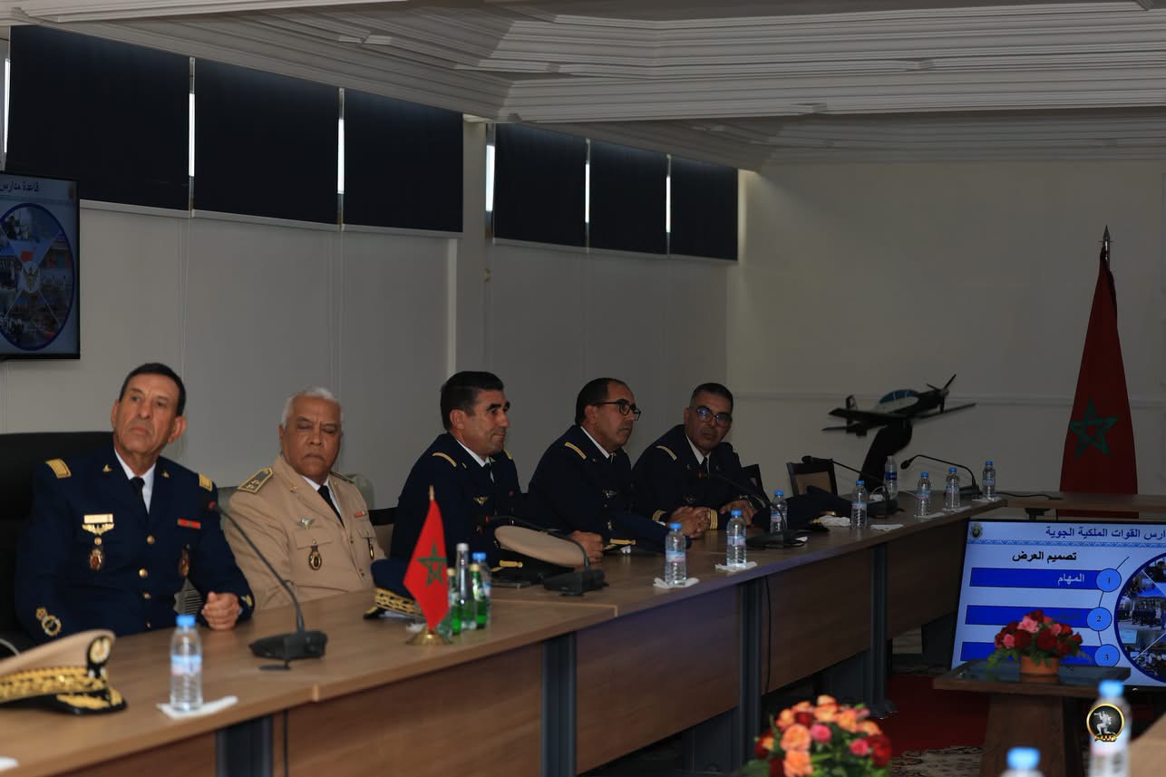 رئيس الأركان العامة للقوات المسلحة الفريق أول ركن خالد حفتر يزور القاعدة الجوية بمراكش