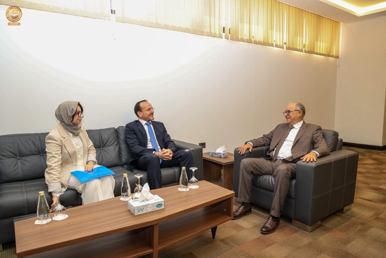 رئيس مجلس النواب يبحث مع القنصل اليوناني تعزيز العلاقات الثنائية ومعالجة الهجرة غير الشرعية