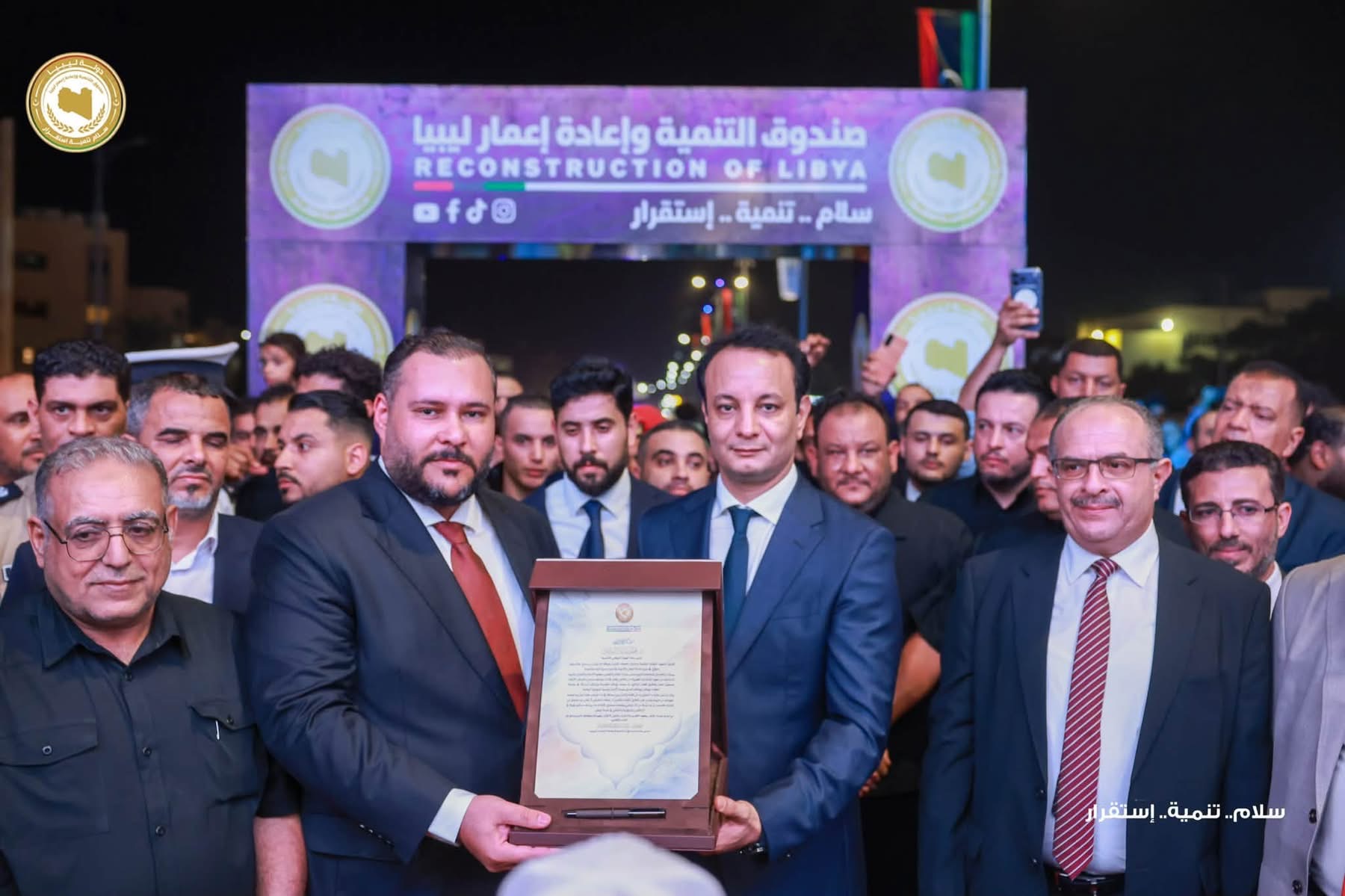 المهندس بالقاسم حفتر يفتتح جسري الكرامة والمشير بمدينة طبرق لتعزيز البنية التحتية وتحسين الحركة المرورية