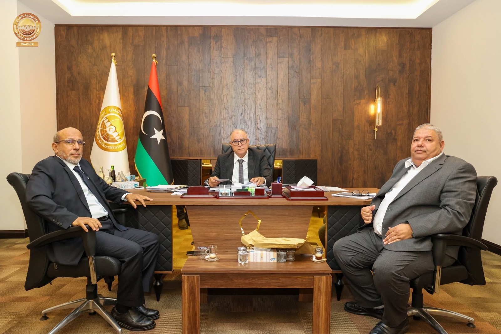 رئيس مجلس النواب يطلع على مشكلات نقص المحروقات