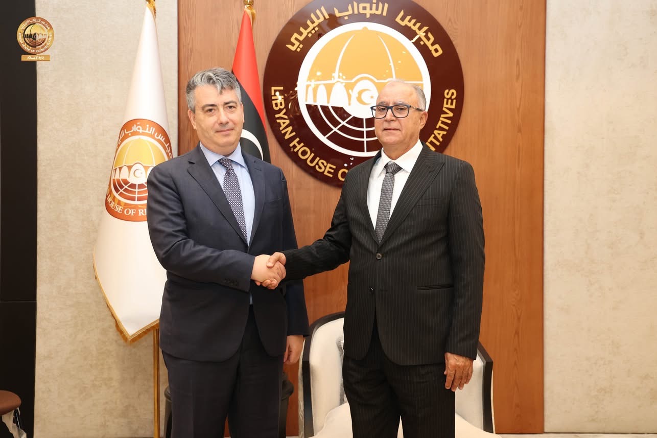 رئيس مجلس النواب يبحث مع القنصل الإيطالي تعزيز التعاون الاقتصادي والبرلماني 