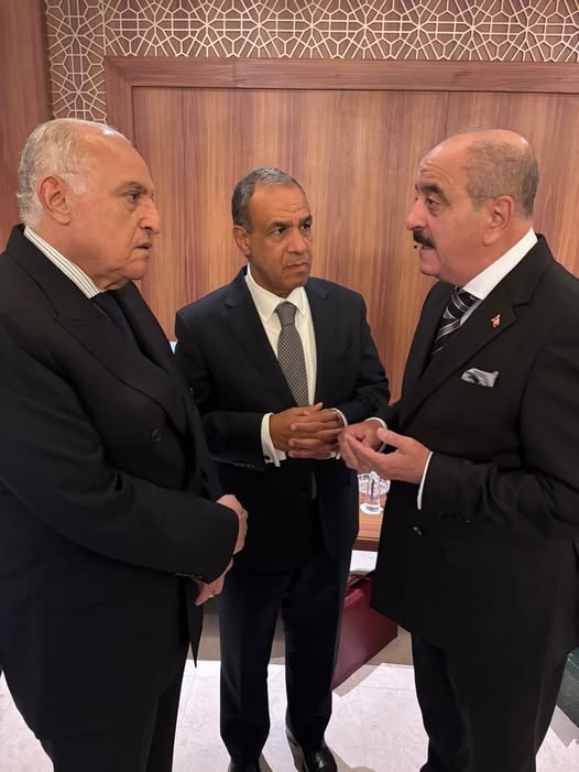 الجزائر تحتضن اليوم اجتماع التشاور الثلاثي حول ليبيا