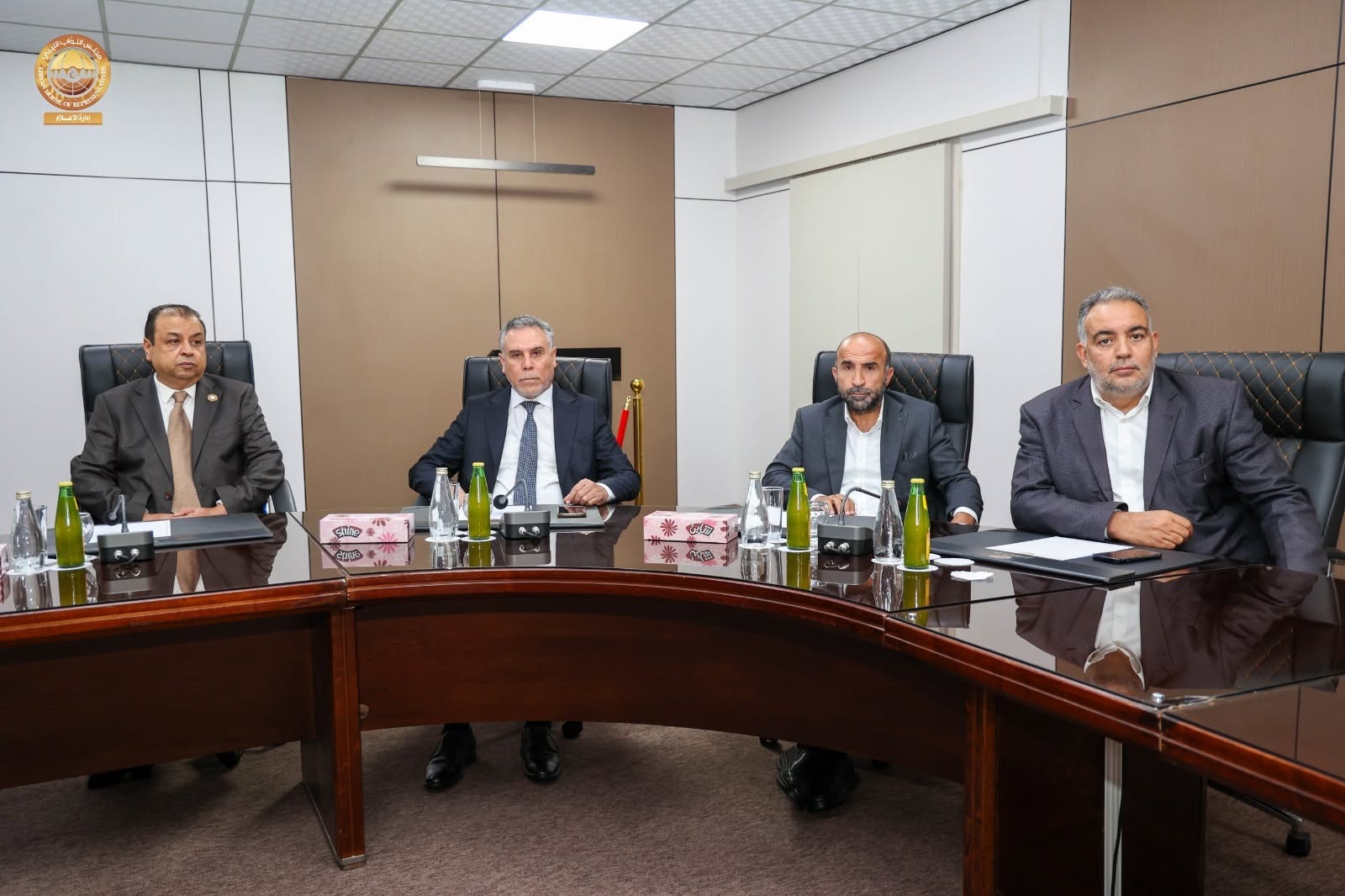 رئيس مجلس النواب يلتقي وفد من مجلس للدولة لبحث توحيد المؤسسات