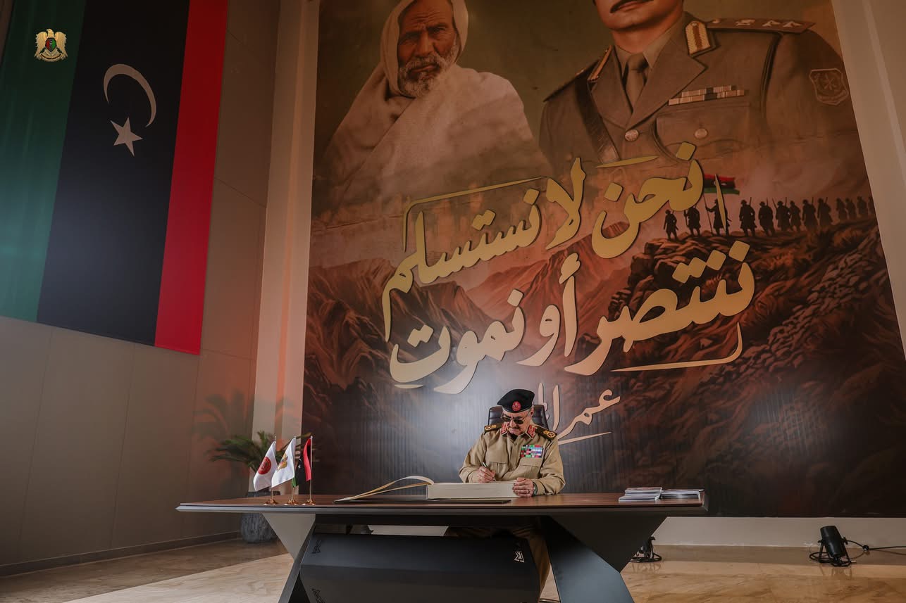 القائد العام للقوات المسلحة المشير أركان حرب خليفة أبوالقاسم حفتر يفتتح متحف التاريخ العسكري