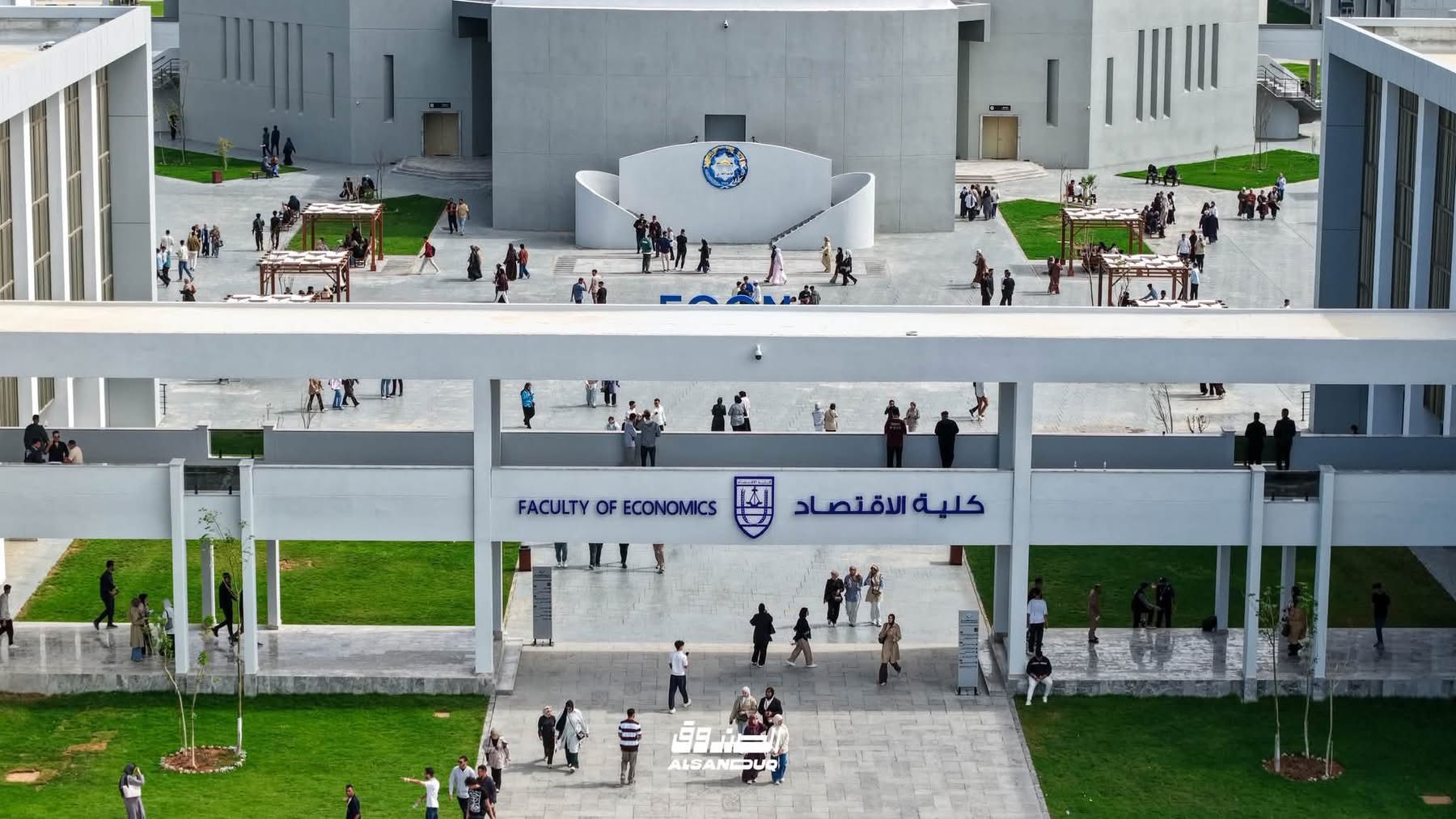 المهندس بالقاسم حفتر يشهد انطلاق الدراسة بجامعة بنغازي عقب تأهيل مرافقها