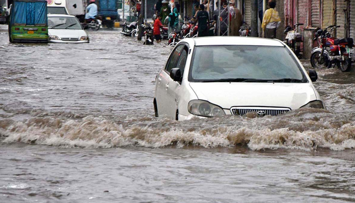 133-234439-monsoon-rains-kill-five-injure-dozens-pakistan_700x400